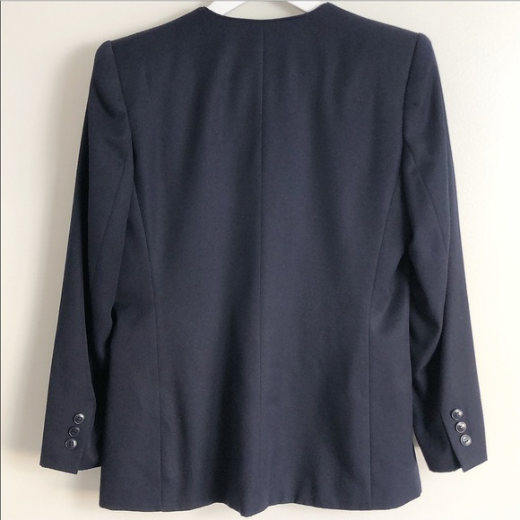 Vintage Sasson Blazer in Navy - Picture 6 of 7